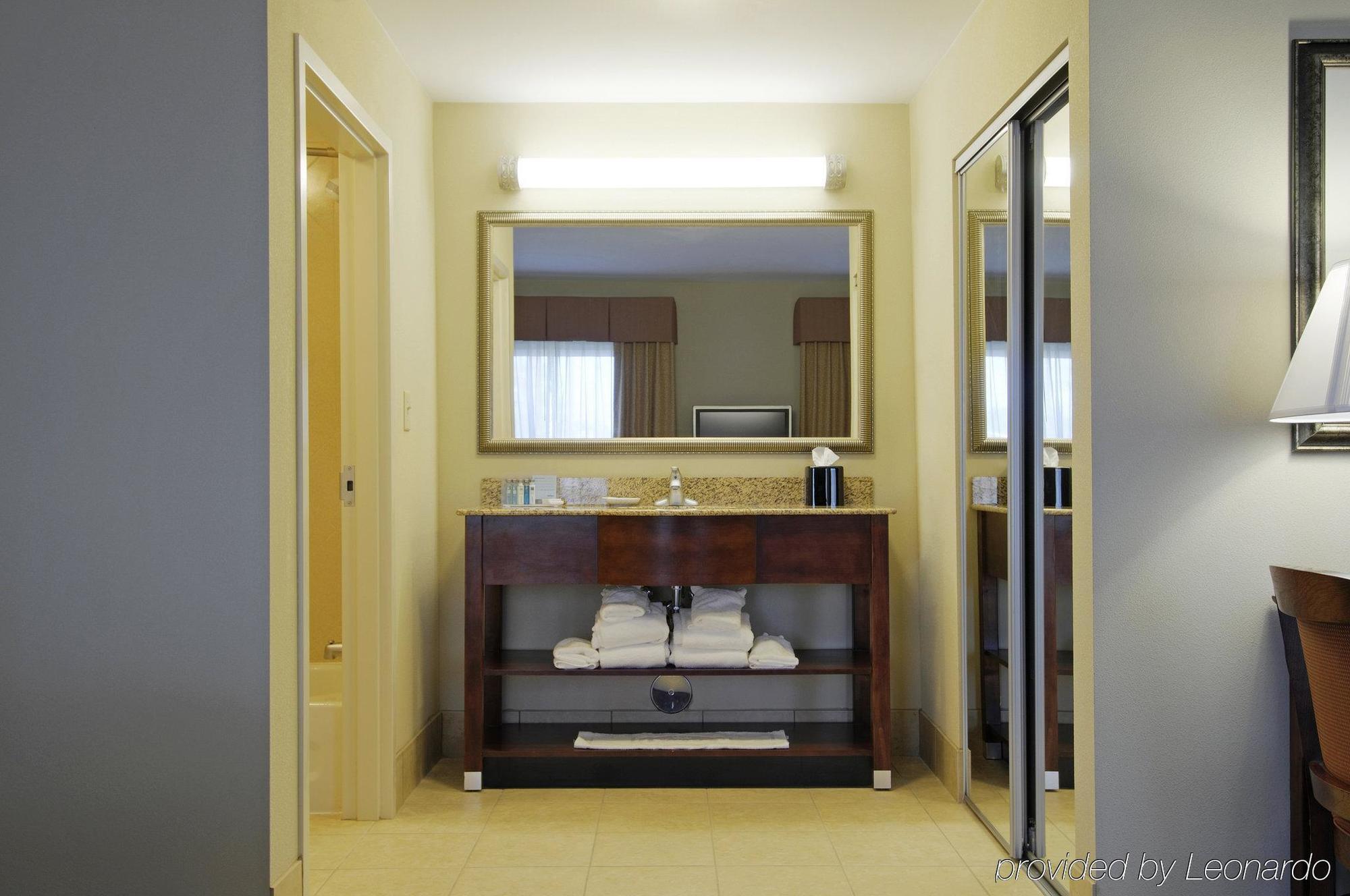 Hampton Inn & Suites Southern Pines-Pinehurst Aberdeen Pokoj fotografie